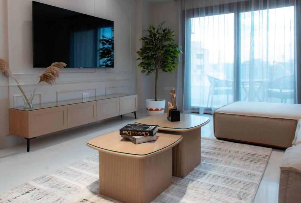 Luxury 2 Bedroom By A1 - 401 * Cairo
